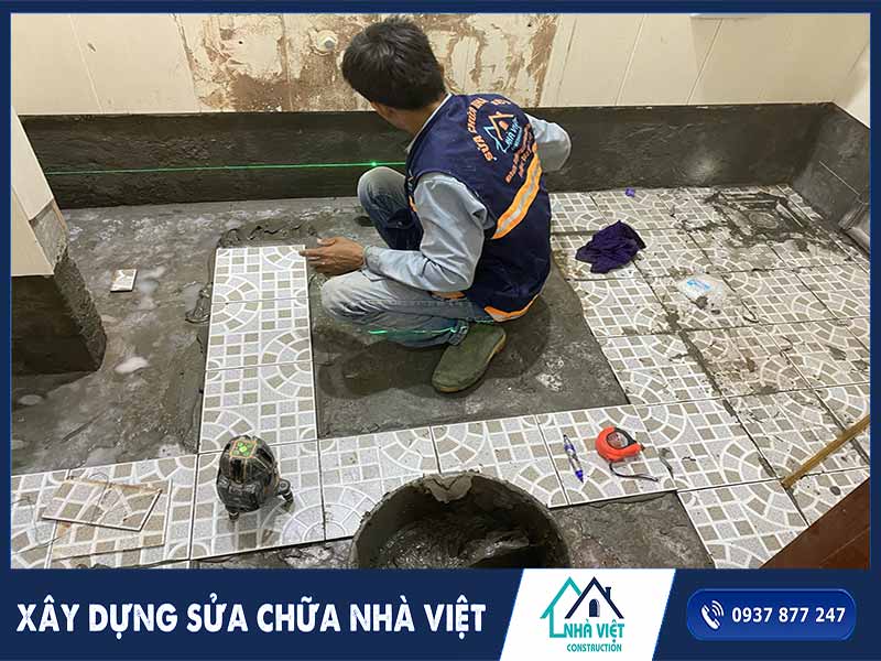 Lát gạch nhà vệ sinh tại Bình Dương