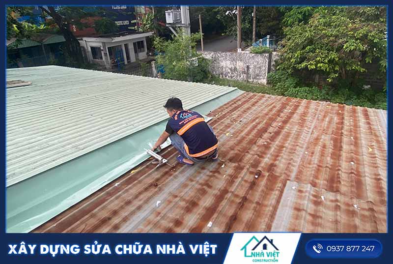 xaydungsuachuanhaviet.vn- thợ chống dột mái tôn tại Bình Dương