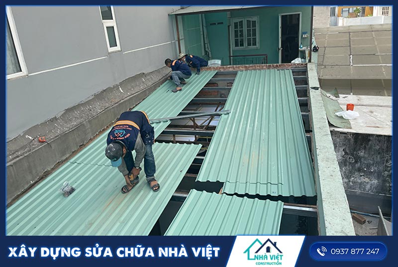 xaydungsuachuanhaviet.vn-thợ chống dột mái tôn tại quận Bình Thạnh
