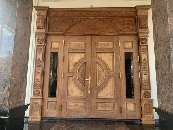 mẫu cửa gỗ đẹp