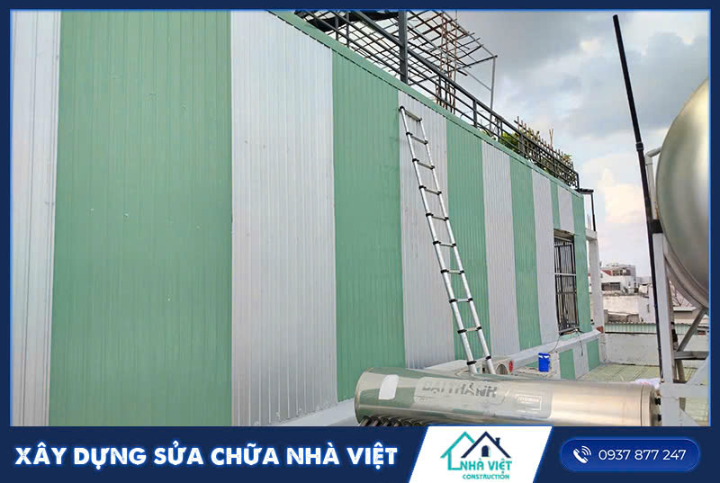 Ốp tôn chống thấm tường