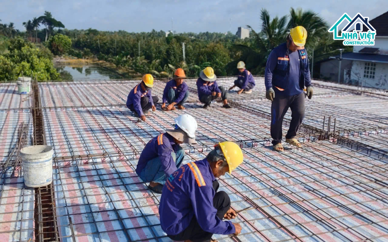 Theo nhiều kinh nghiệm xây nhà, gia chủ không nên chọn theo cảm tính mà cần cân nhắc kỹ từng hạng mục