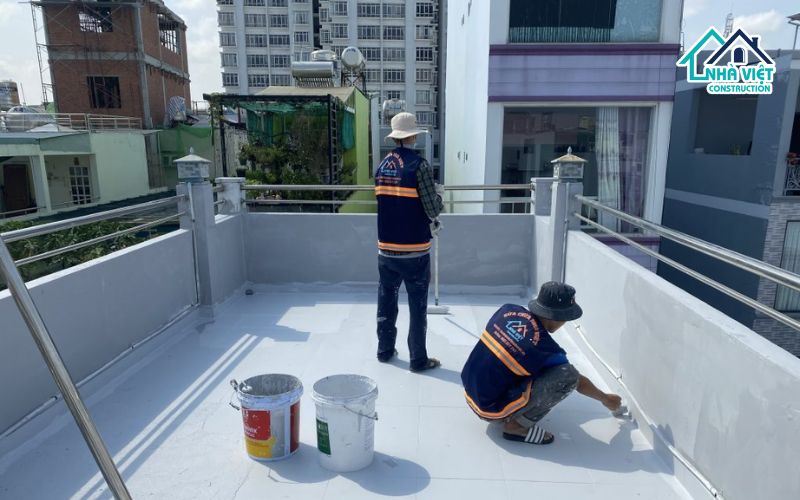 Chống thấm sân thượng không cần đục gạch bằng Sika
